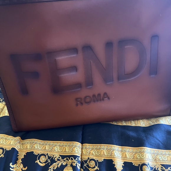 Fendi tote - Picture 5 of 13